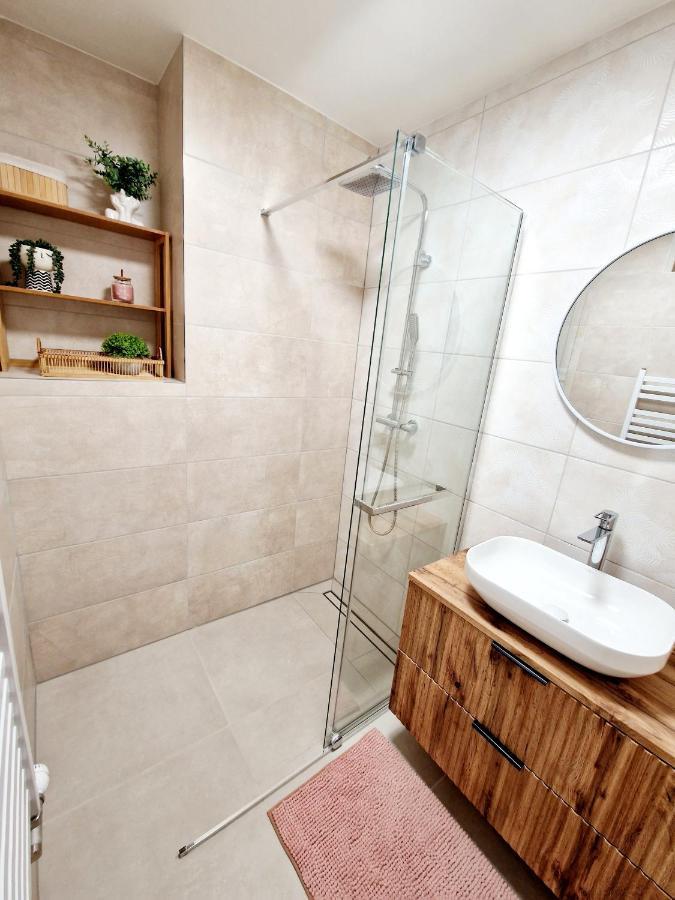City Center Apartment - Self Check-In Spisska Nova Ves Luaran gambar